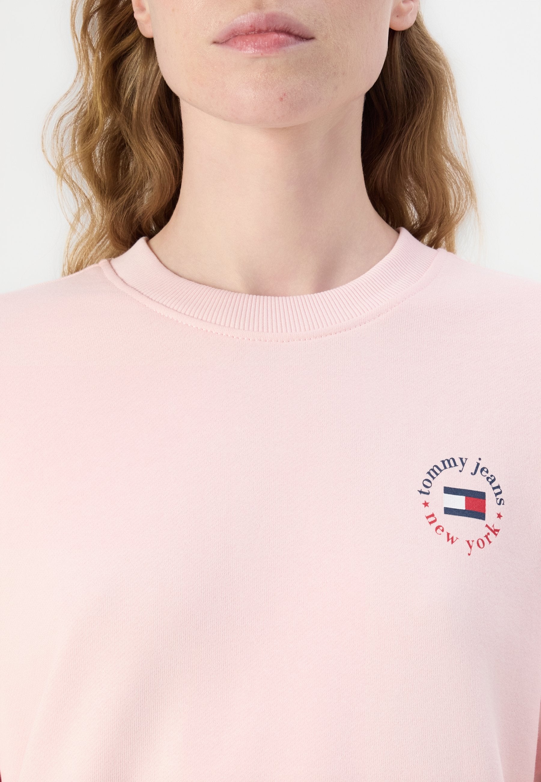 Tommy Hilfiger Essential Logo Crew Sweatshirt - Precious pink