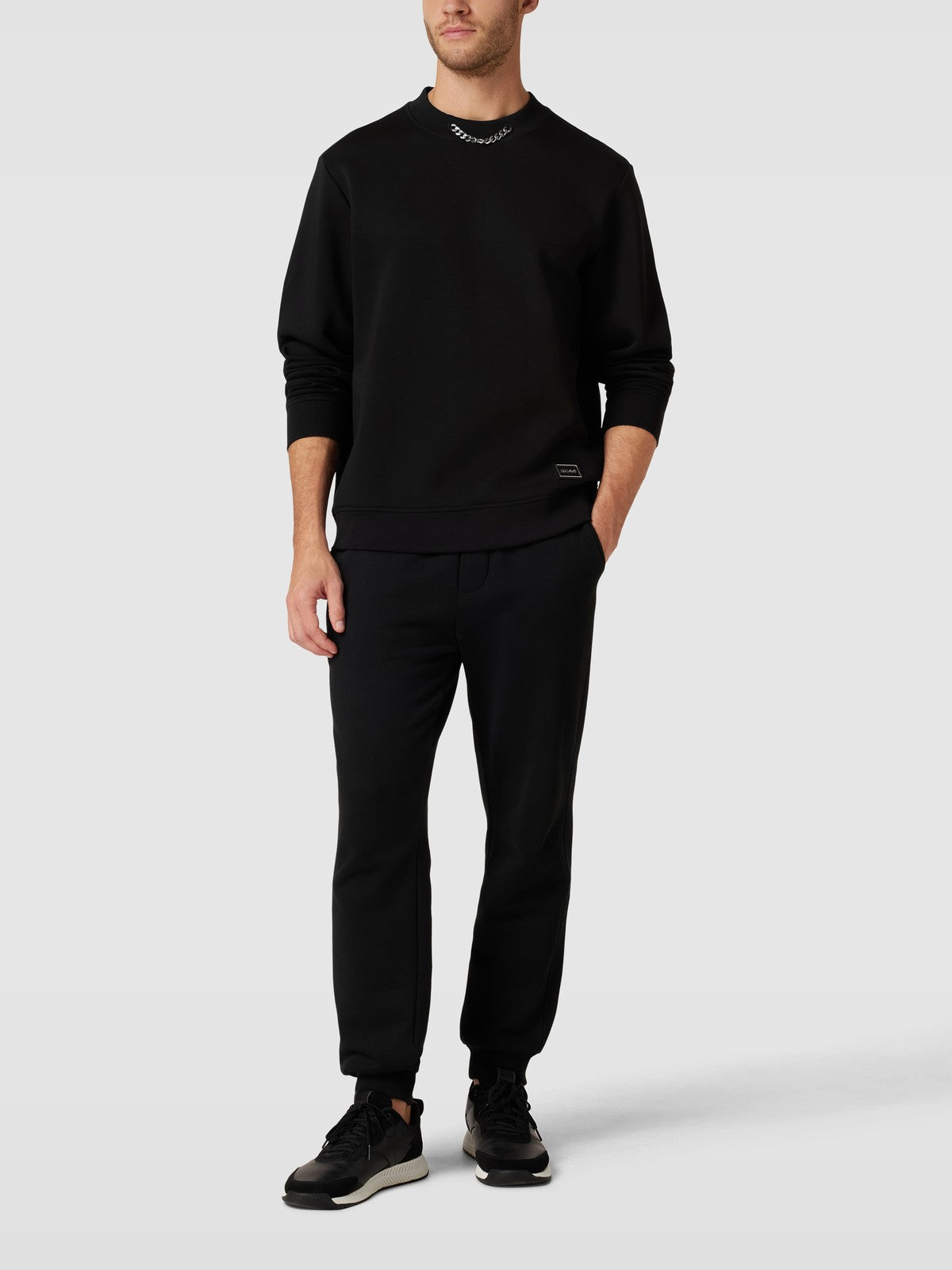 Hugo Boss Sweatshirt mit label-patch Modell 'Derentil' in Black