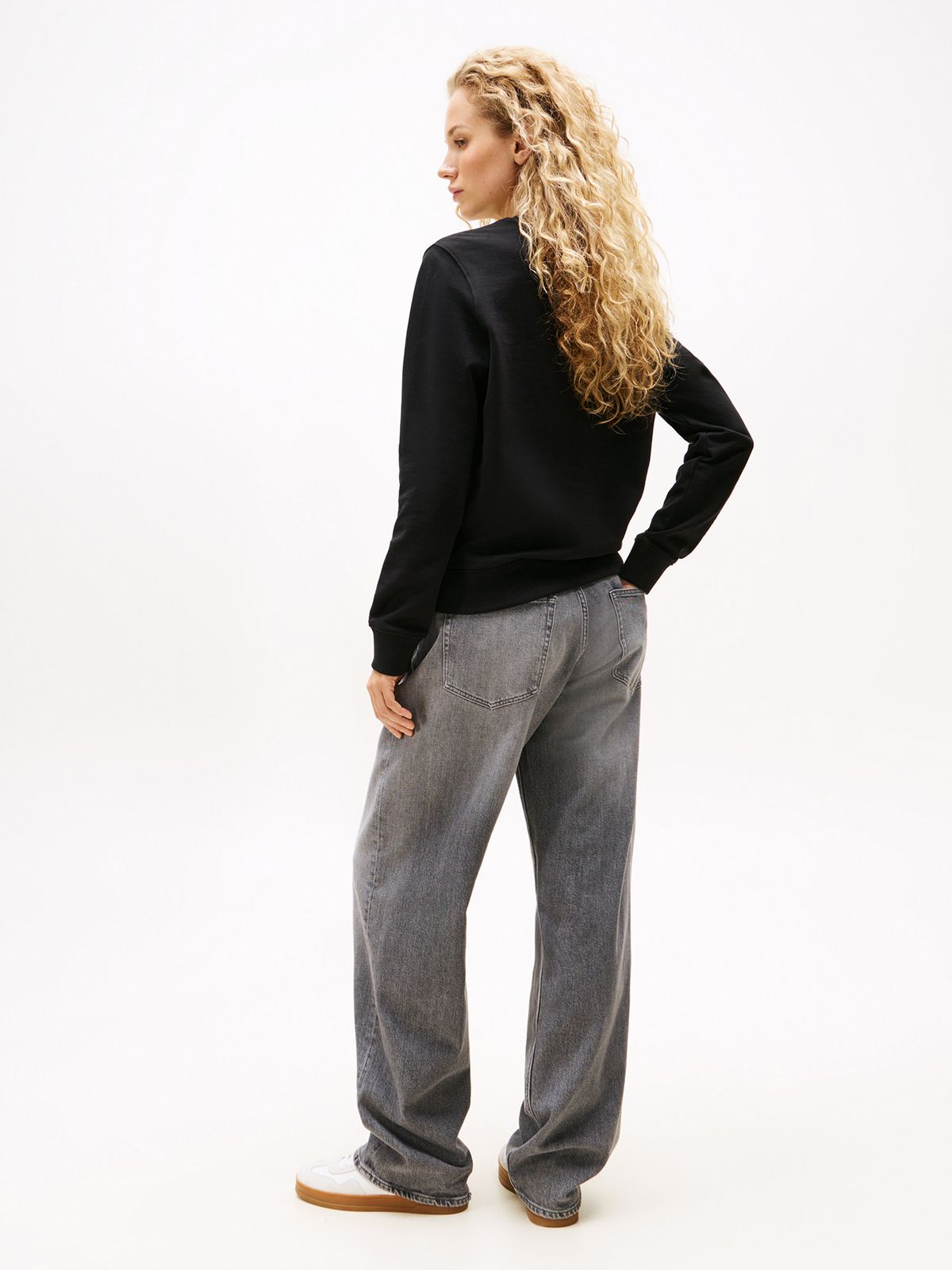 Tommy Hilfiger Essential Women's Crew neck Sweatshirt