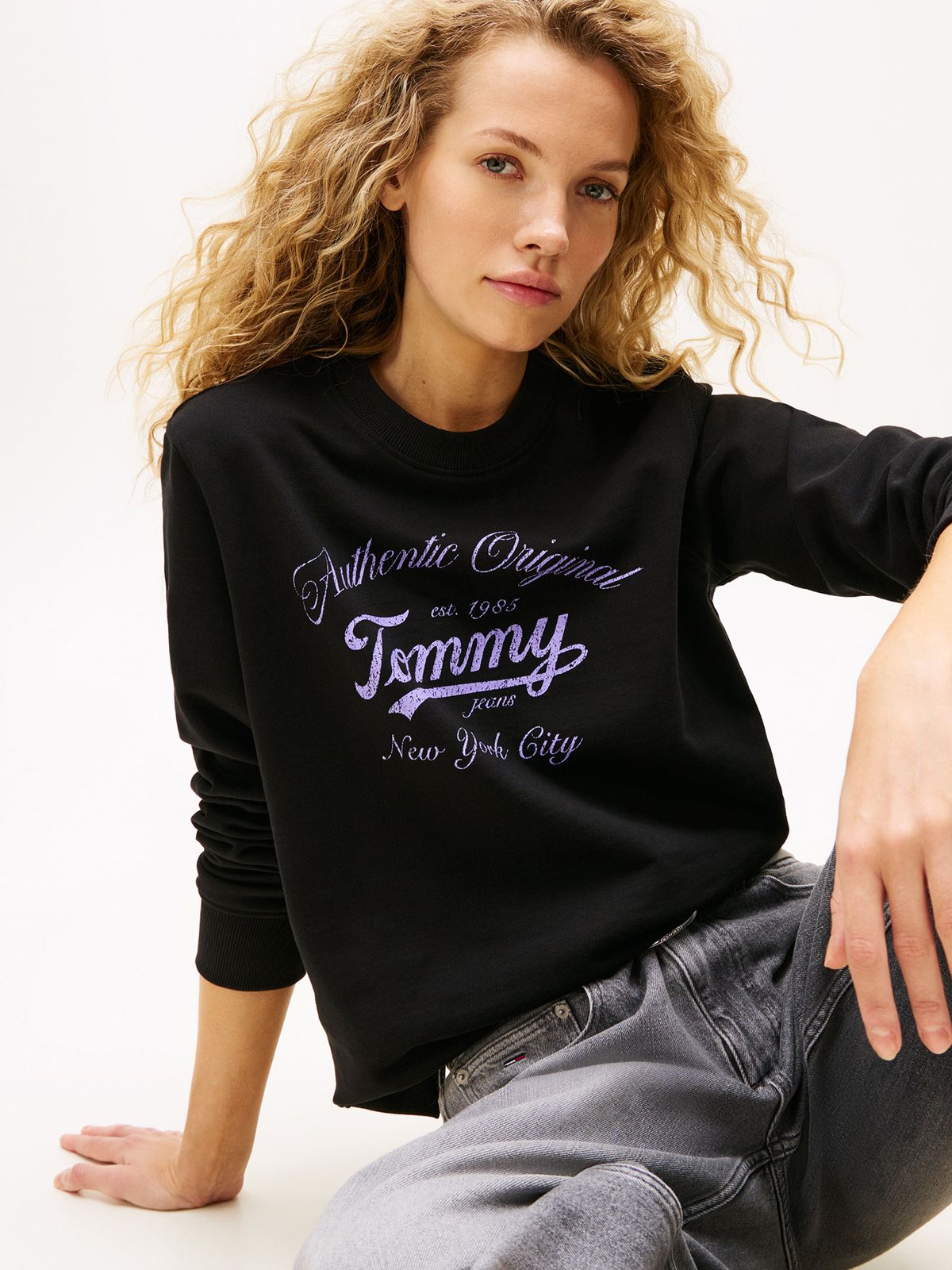 Tommy Hilfiger Essential Women's Crew neck Sweatshirt