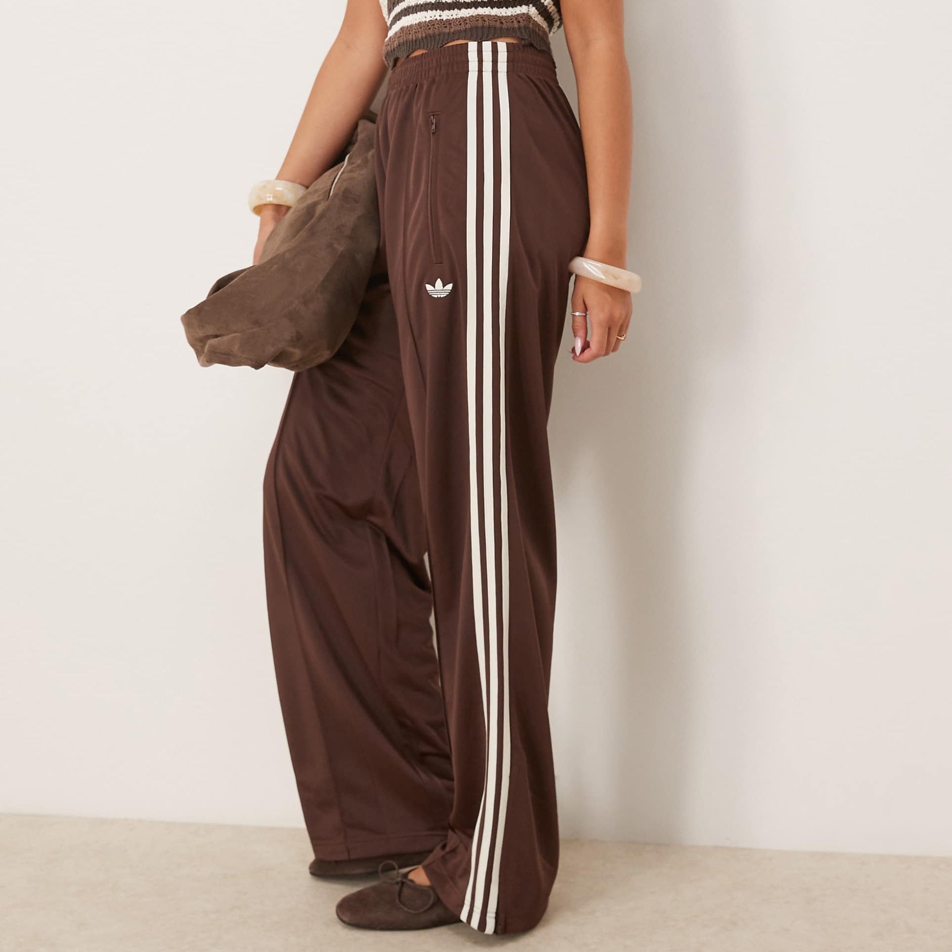 Adidas Originals classic Trackpant in brown and pink